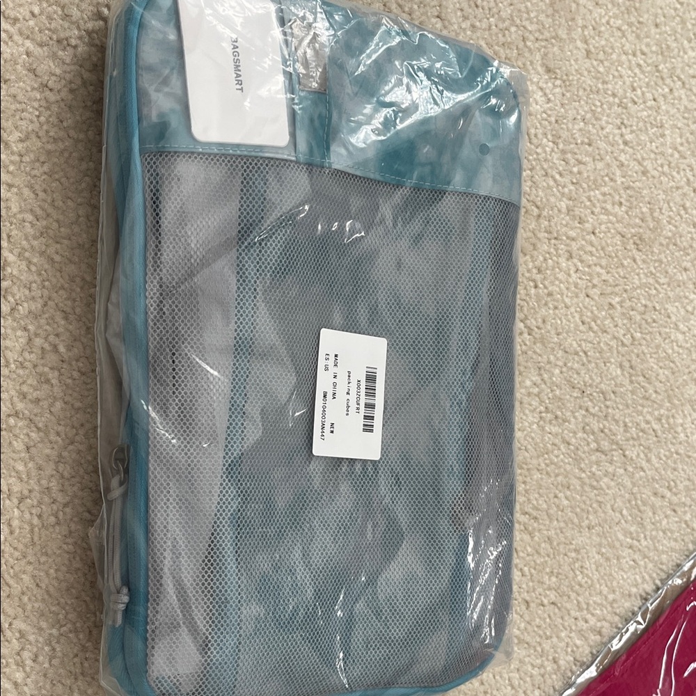 Travel essentials, all new - Picture 14 of 16